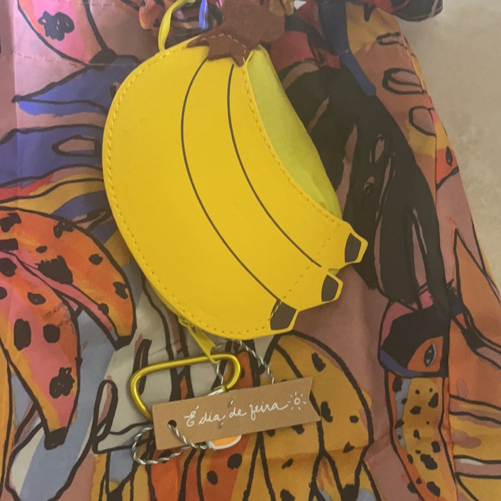 Farm Rio foldable banana bag